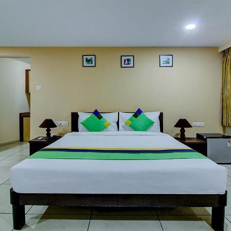 Treebo Trend La Paradise, Pune Exterior photo
